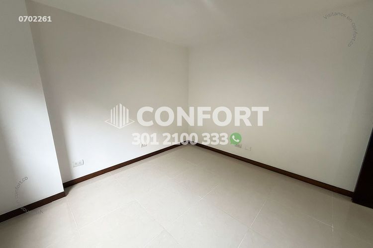 Apartamento de 2 alcobas en arriendo en Castropol, Medellín, 80 m² · foto 13 de 23