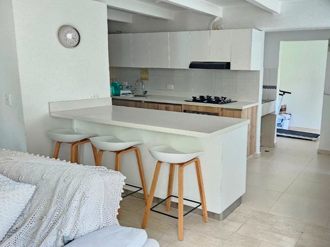 Apartamento de 3 alcobas en venta en Los Naranjos, Medellín, 103 m² · foto 6 de 19