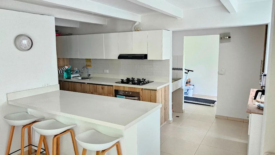 Apartamento de 3 alcobas en venta en Los Naranjos, Medellín, 103 m² · foto 7 de 19