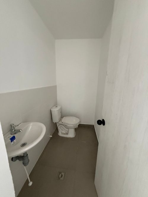 Local en arriendo en Conucos, Bucaramanga, 13 m² · foto 2 de 3