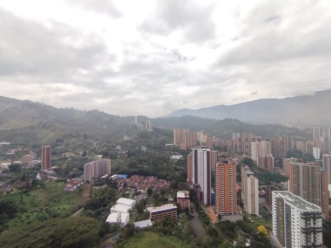 Apartamento en Arriendo en Las Lomitas, Sabaneta