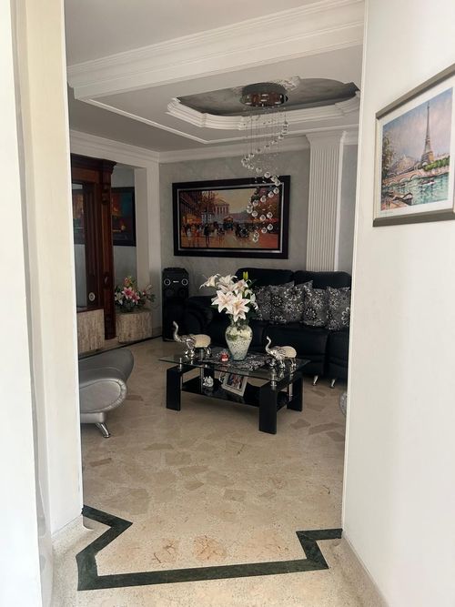 Casa de 5 alcobas en venta en Diamante 2, Bucaramanga, 365 m² · foto 3 de 24