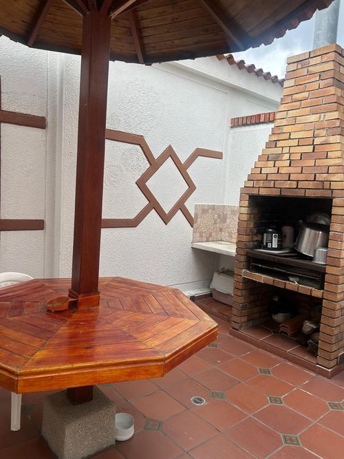 Casa de 5 alcobas en venta en Diamante 2, Bucaramanga, 365 m² · foto 16 de 24