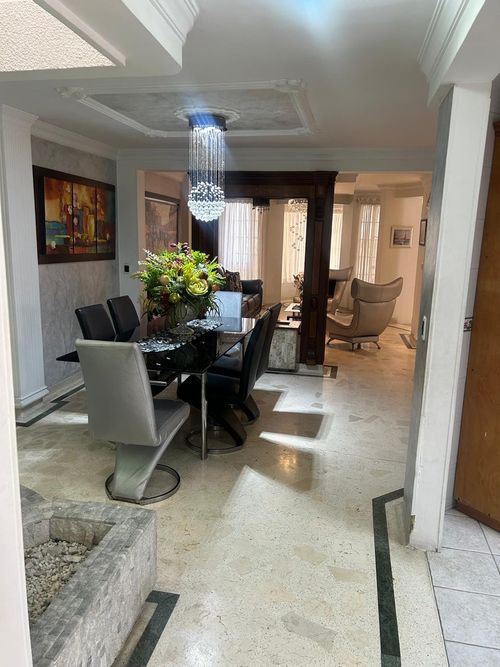 Casa de 5 alcobas en venta en Diamante 2, Bucaramanga, 365 m² · foto 7 de 24