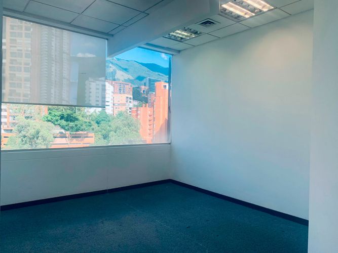 Oficina en venta en Villa Carlota, Medellín, 168 m² · foto 4 de 8
