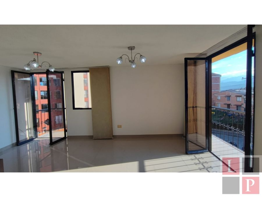 Apartamento en venta en Villapilar, Manizales · foto 4 de 16