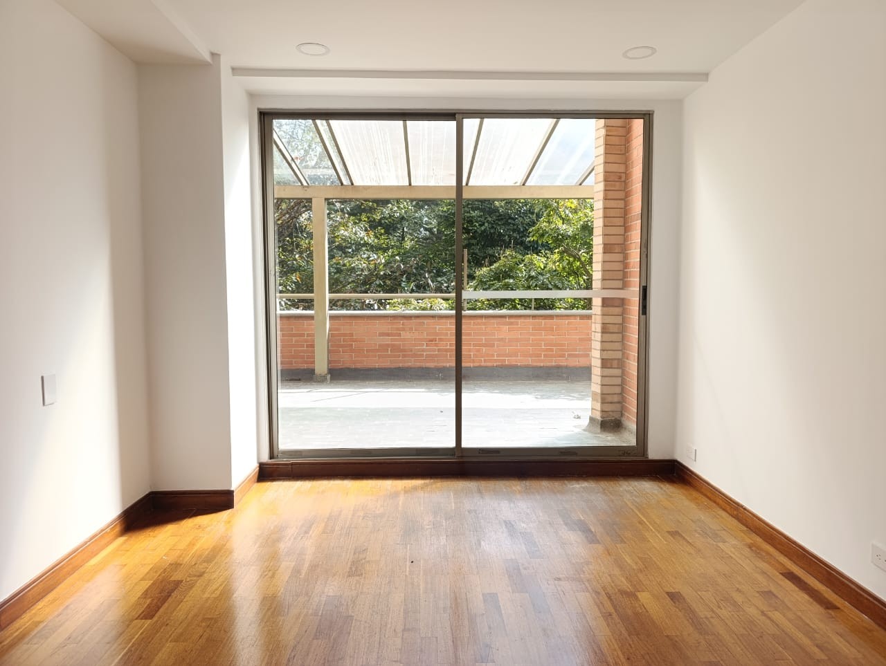 Apartamento en arriendo en Los Naranjos, Medellín · foto 6 de 19