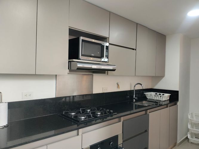 Apartamento de 3 alcobas en arriendo en El Poblado, Medellín, 100 m² · foto 9 de 15