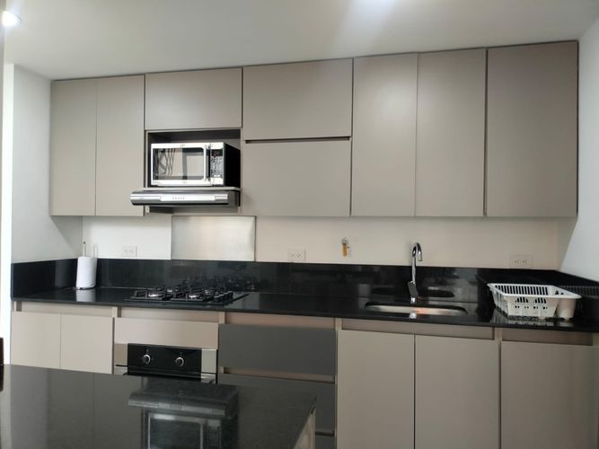 Apartamento de 3 alcobas en arriendo en El Poblado, Medellín, 100 m² · foto 6 de 15