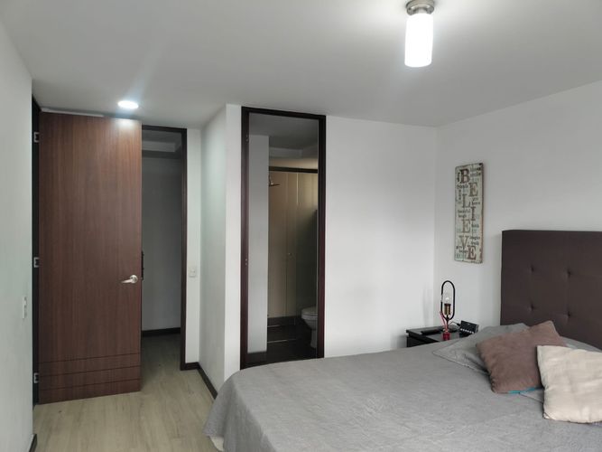 Apartamento de 3 alcobas en arriendo en El Poblado, Medellín, 100 m² · foto 10 de 15