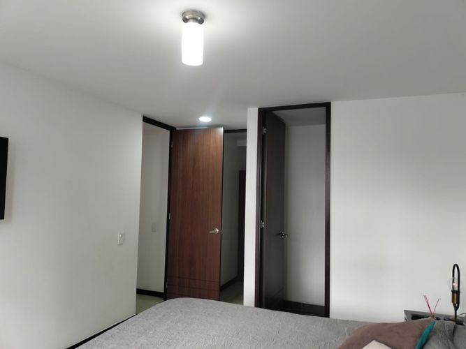 Apartamento de 3 alcobas en arriendo en El Poblado, Medellín, 100 m² · foto 11 de 15