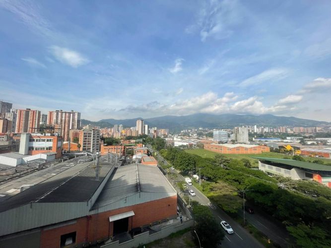 Oficina en arriendo en Restrepo Naranjo, Sabaneta, 40 m² · foto 12 de 12