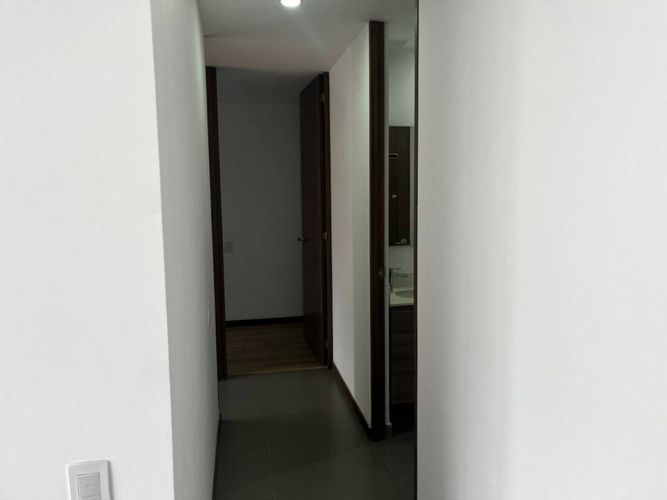 Apartamento de 2 alcobas en arriendo en Loma Del Escobero, Envigado, 83 m² · foto 8 de 19