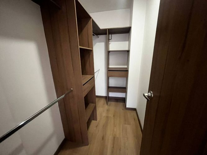 Apartamento de 2 alcobas en arriendo en Loma Del Escobero, Envigado, 83 m² · foto 11 de 19