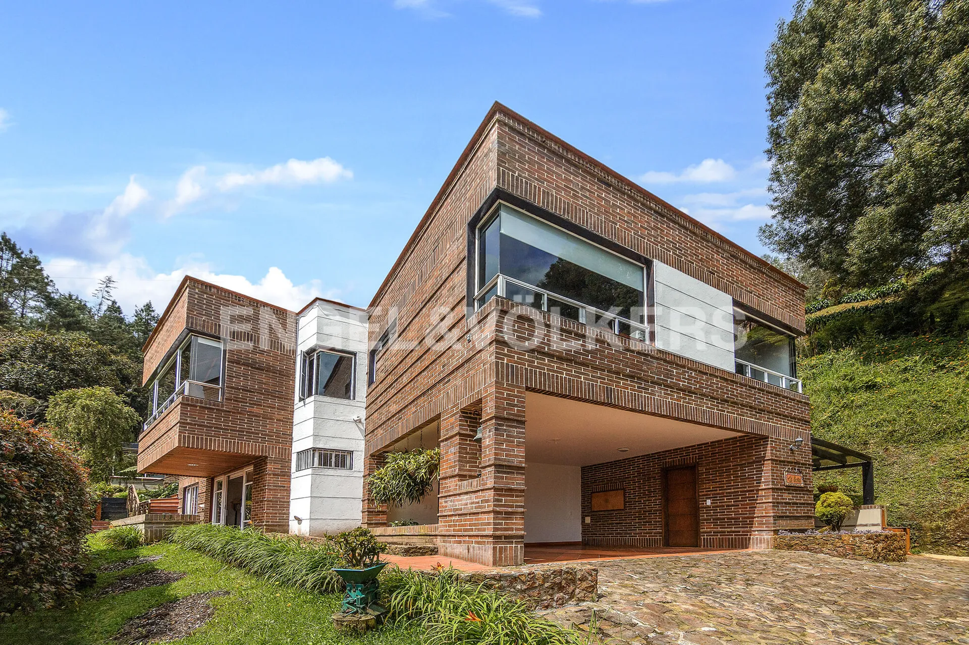 Casa en Venta en Loma de las brujas, Envigado