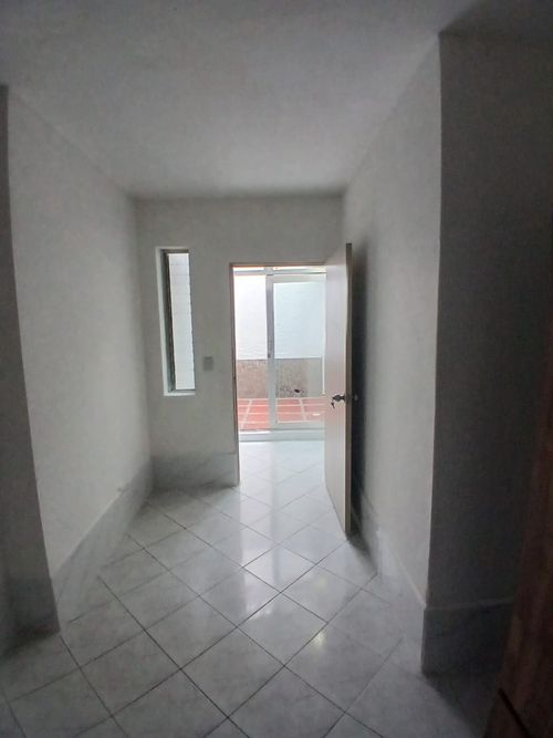 Casa de 3 alcobas en venta en Bolivariana, Medellín, 120 m² · foto 5 de 9