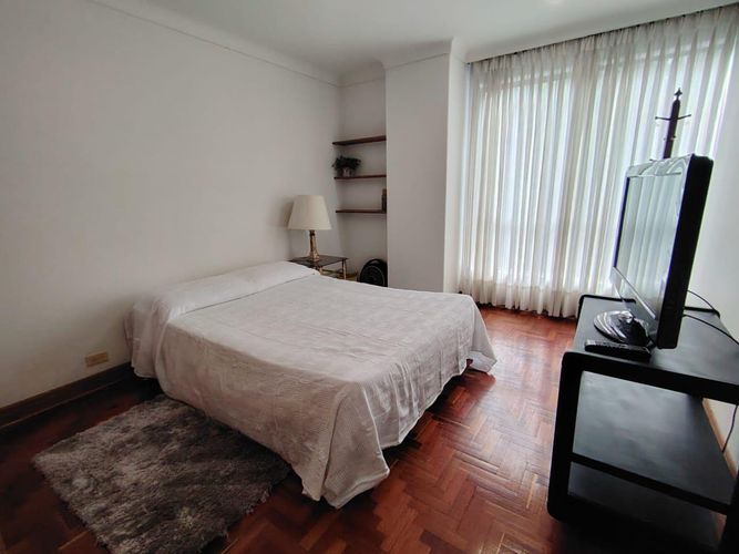 Apartamento de 3 alcobas en arriendo en Transversal Inferior, Medellín, 180 m² · foto 4 de 12