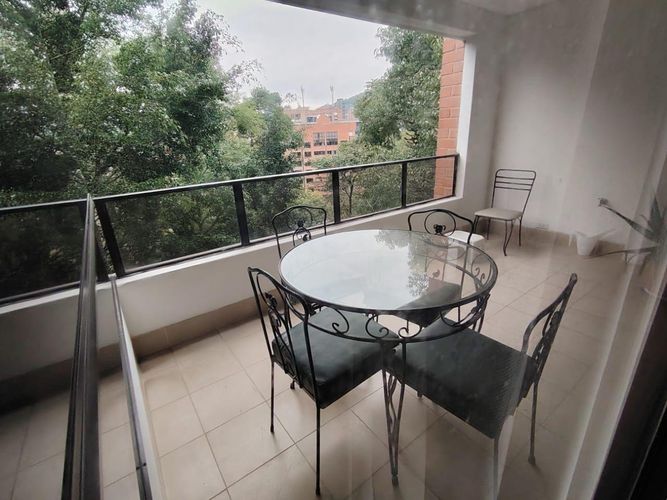 Apartamento de 3 alcobas en arriendo en Transversal Inferior, Medellín, 180 m² · foto 3 de 12