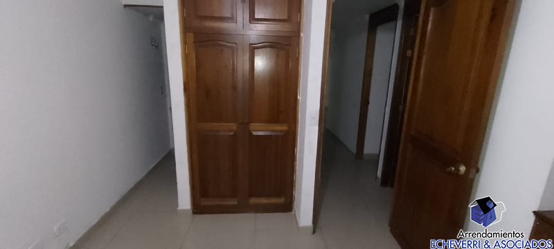 Apartamento en venta en Zona Centro, Envigado · foto 2 de 8