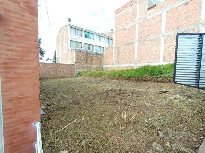 Lote en venta en Tunja, Tunja, 90 m² · foto 2 de 3