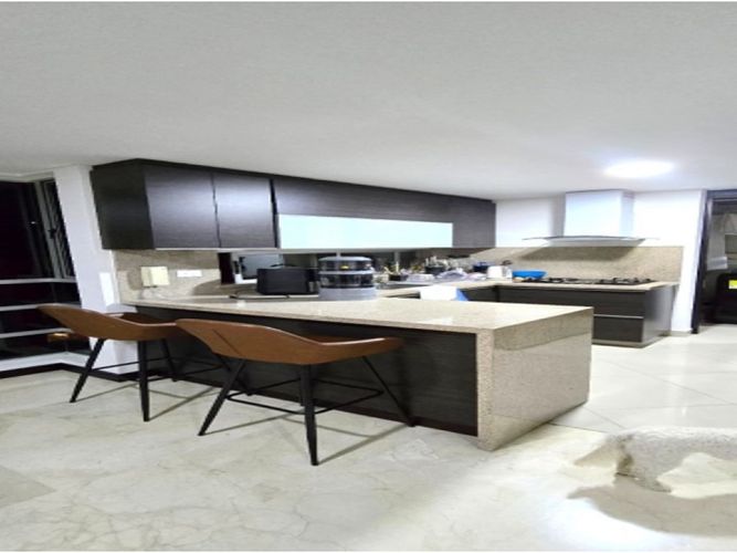 Apartamento de 4 alcobas en venta en Santa María De Los Ángeles, Medellín, 130 m² · foto 2 de 7