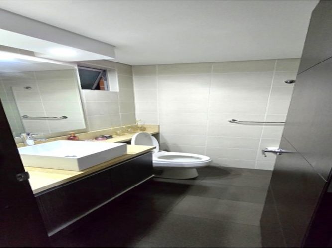 Apartamento de 4 alcobas en venta en Santa María De Los Ángeles, Medellín, 130 m² · foto 6 de 7