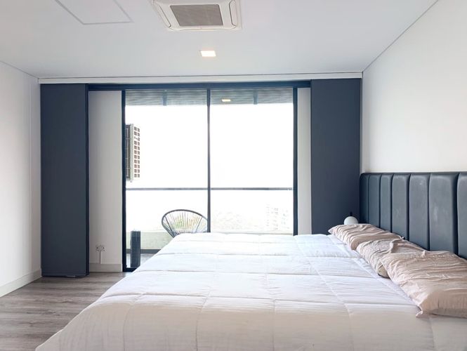 Apartamento de 3 alcobas en arriendo en El Poblado, Medellín, 160 m² · foto 15 de 19