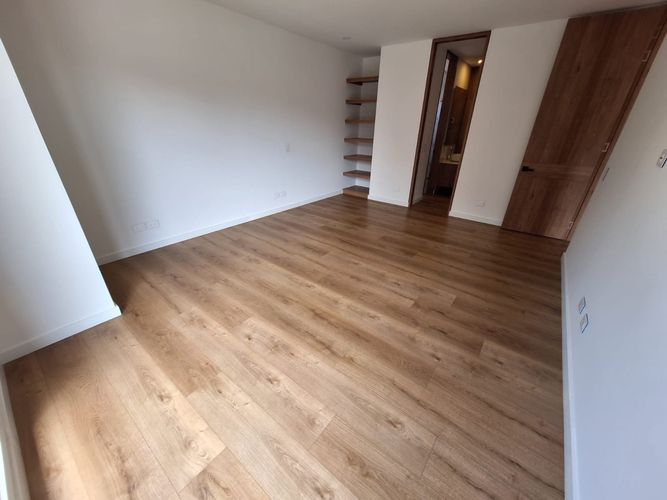 Apartamento de 3 alcobas en venta en Chicó Navarra, Bogotá, 147 m² · foto 23 de 24