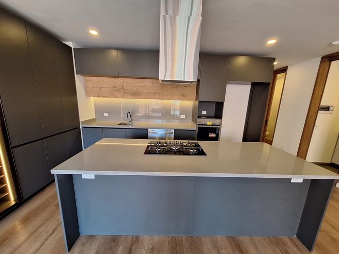 Apartamento de 3 alcobas en venta en Chicó Navarra, Bogotá, 147 m² · foto 9 de 24