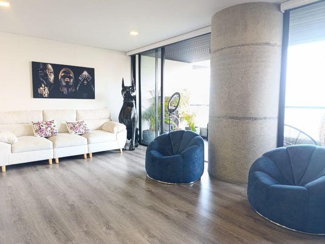 Apartamento de 3 alcobas en arriendo en El Poblado, Medellín, 160 m² · foto 4 de 19