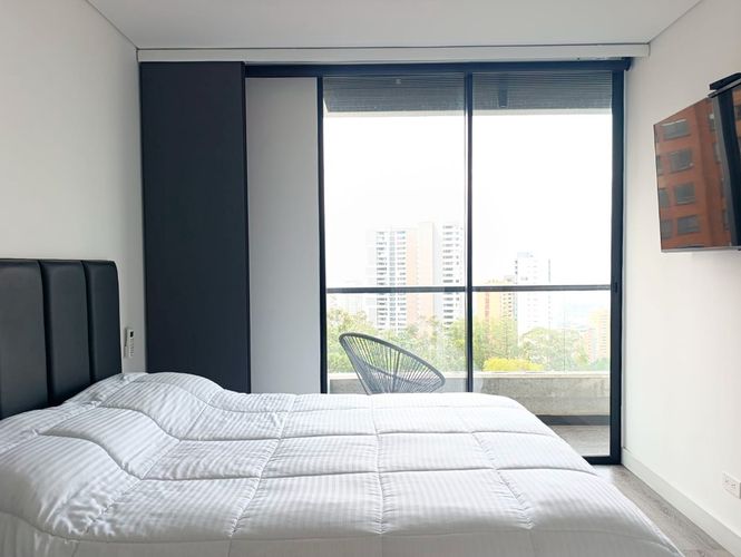 Apartamento de 3 alcobas en arriendo en El Poblado, Medellín, 160 m² · foto 12 de 19