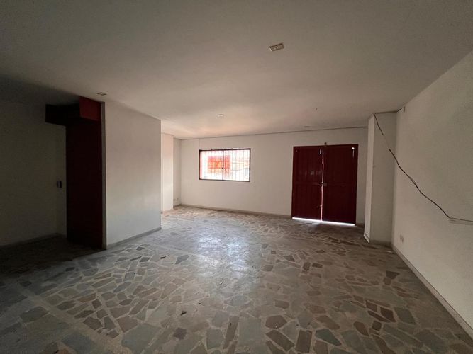 Bodega en arriendo en Caribe, Medellín, 135 m² · foto 3 de 12