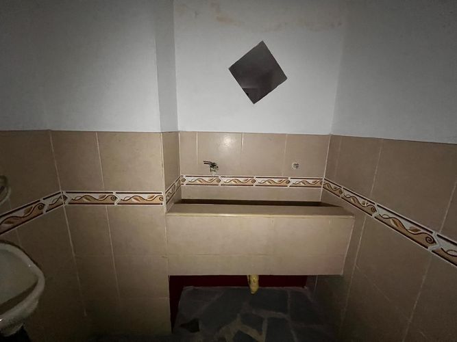 Bodega en arriendo en Caribe, Medellín, 135 m² · foto 6 de 12