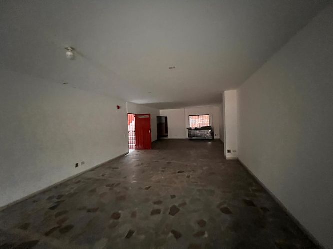 Bodega en arriendo en Caribe, Medellín, 135 m² · foto 9 de 12
