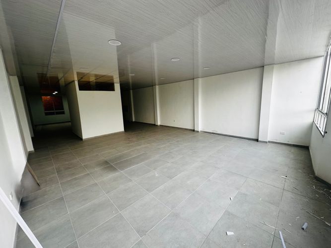 Oficina en arriendo en Santo Domingo, Cali, 170 m² · foto 2 de 8