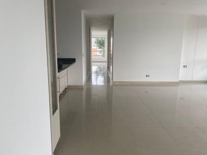 Apartamento de 3 alcobas en venta en Pance, Cali, 160 m² · foto 2 de 13