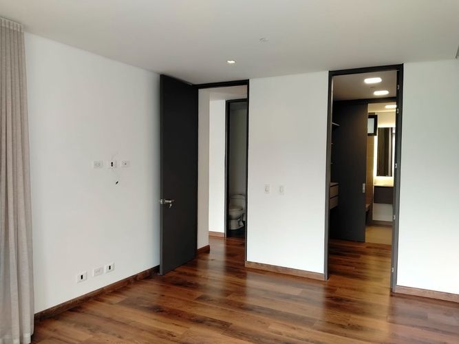 Apartamento de 2 alcobas en arriendo en Loma Del Chocho, Medellín, 116 m² · foto 14 de 19