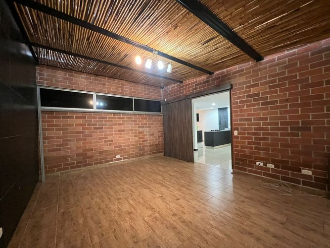 Apartamento de 3 alcobas en arriendo en Loma Benedictinos, Envigado, 130 m² · foto 12 de 14