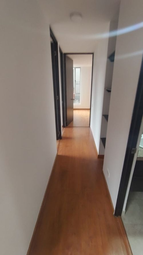 Apartamento en venta en Club De Los Lagartos, Bogotá · foto 5 de 24