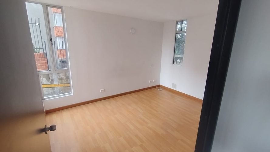 Apartamento en venta en Club De Los Lagartos, Bogotá · foto 6 de 24