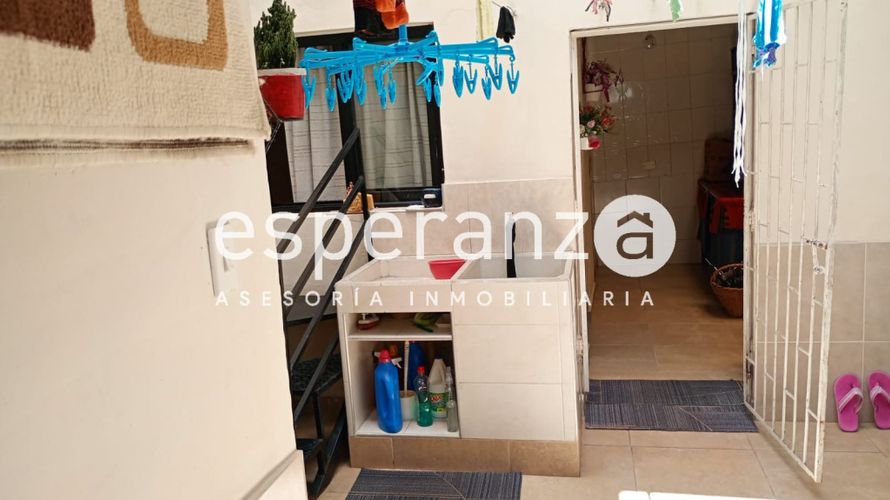 Casa de 6 alcobas en venta en Piedra Pintada, Ibagué, 266 m² · foto 18 de 24