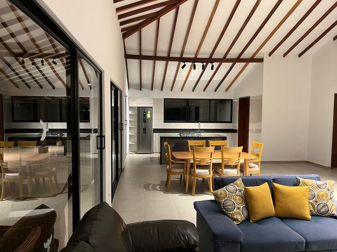 Casa de 5 alcobas en venta en Mesa De Los Santos, Piedecuesta, 1550 m² · foto 9 de 18