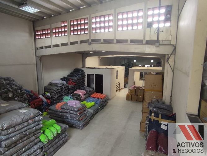 Bodega en venta en Prado, Medellín, 485 m² · foto 5 de 24