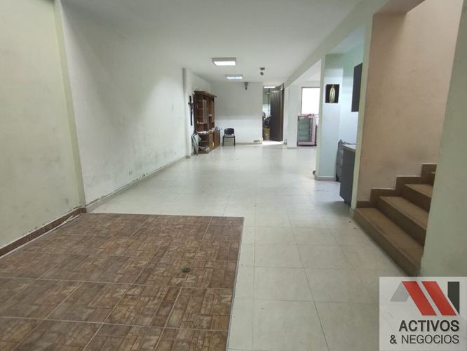 Bodega en venta en Prado, Medellín, 485 m² · foto 23 de 24