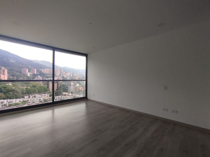 Apartamento de 2 alcobas en arriendo en El Poblado, Medellín, 103 m² · foto 8 de 20