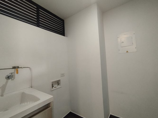 Apartamento de 2 alcobas en arriendo en El Poblado, Medellín, 103 m² · foto 17 de 20