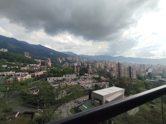 Apartamento de 2 alcobas en arriendo en El Poblado, Medellín, 103 m² · foto 18 de 20