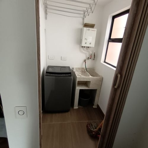 Apartamento de 2 alcobas en venta en Pinares, Pereira, 72 m² · foto 14 de 15