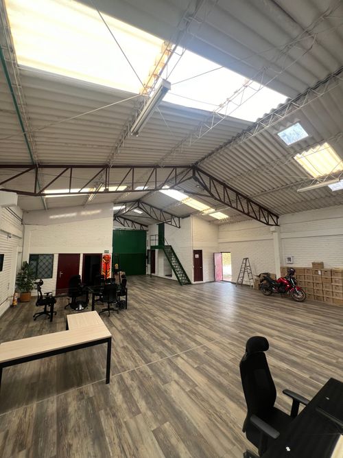 Bodega en arriendo en Pueblo Viejo, Cota, 1184 m² · foto 6 de 11