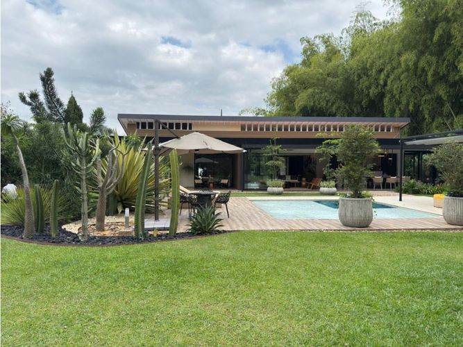 Casa de 3 alcobas en venta en Via El Eden, Armenia, 262 m² · foto 6 de 24